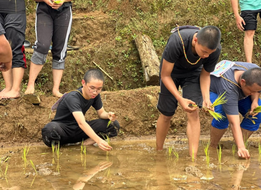 Serunya Trip Observasi SMA Labschool Jakarta 2025: Belajar di Desa!