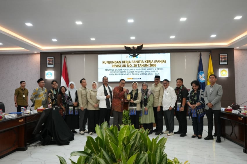 Revisi UU Sisdiknas: DPR dan UNEJ Bahas Masa Depan Pendidikan