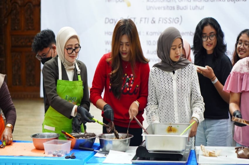 Wirausaha Muda Kreatif: Sweetpreneur Journey Universitas Budi Luhur