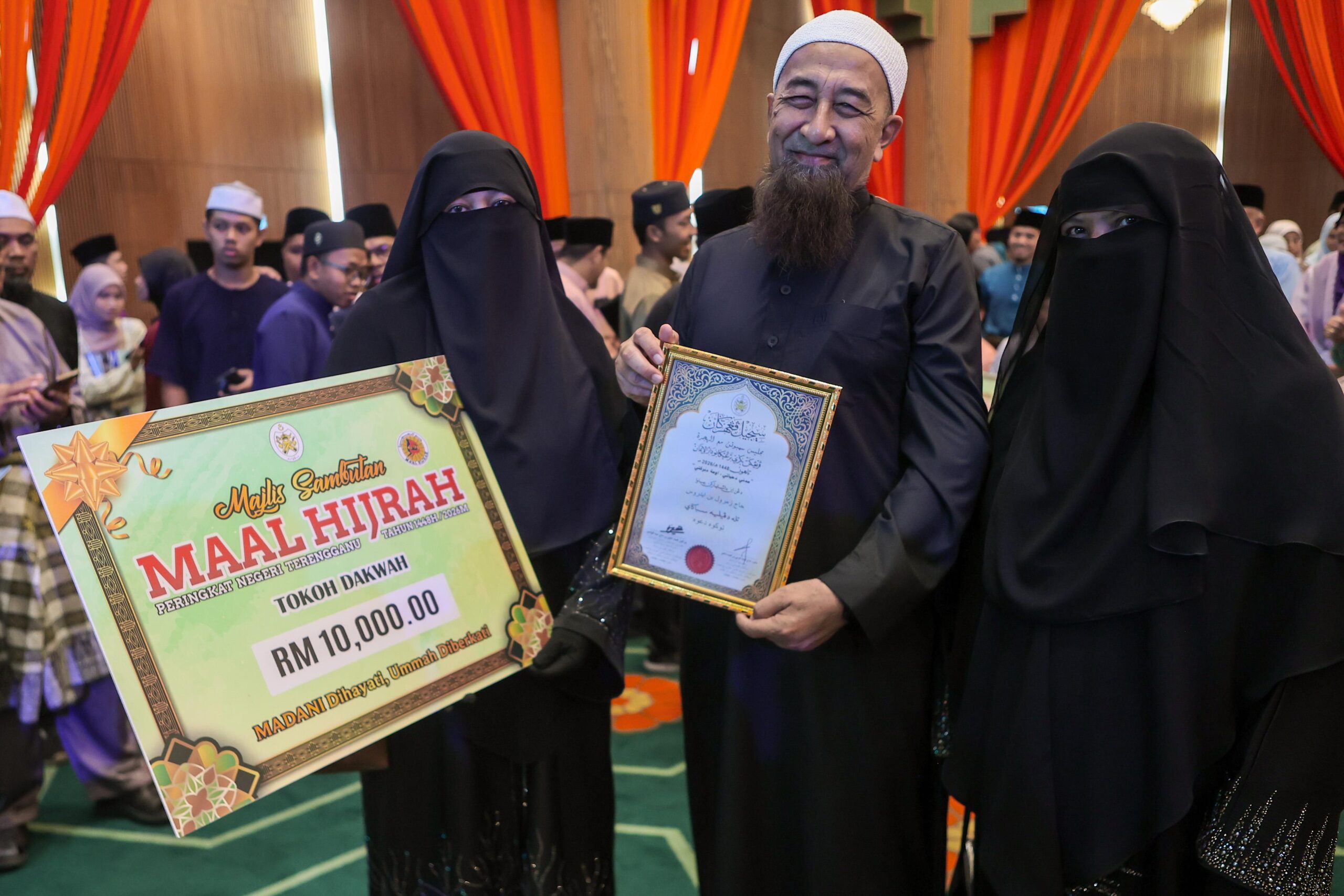 Ilustrasi tokoh dakwah terengganu untuk artikel Ustaz Azhar Idrus Dinobat Tokoh Dakwah Terengganu
