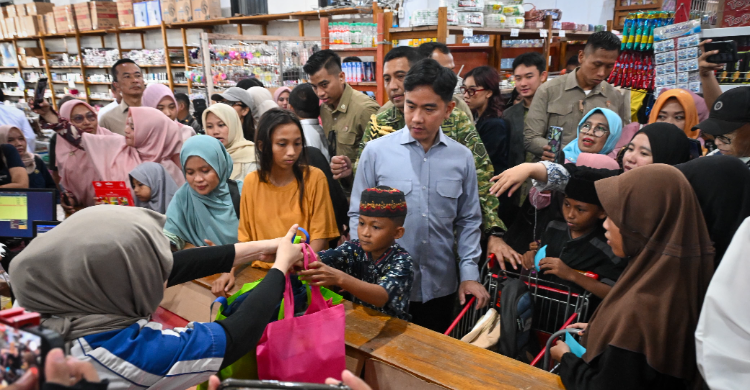 Ilustrasi belanja perlengkapan sekolah untuk artikel Wapres Ajak Anak Panti Belanja Perlengkapan Sekolah di Gorontalo