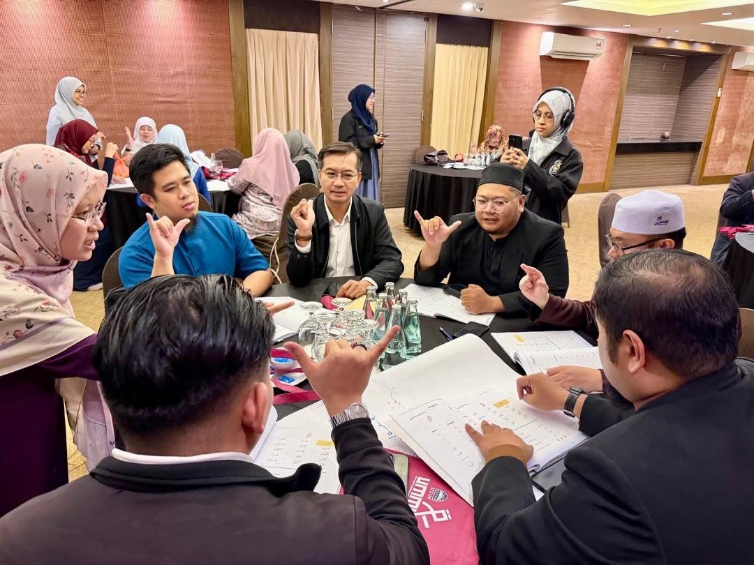 Ilustrasi kursus quran isyarat untuk artikel USIM luncurkan Kursus Quran Isyarat perluas akses OKU